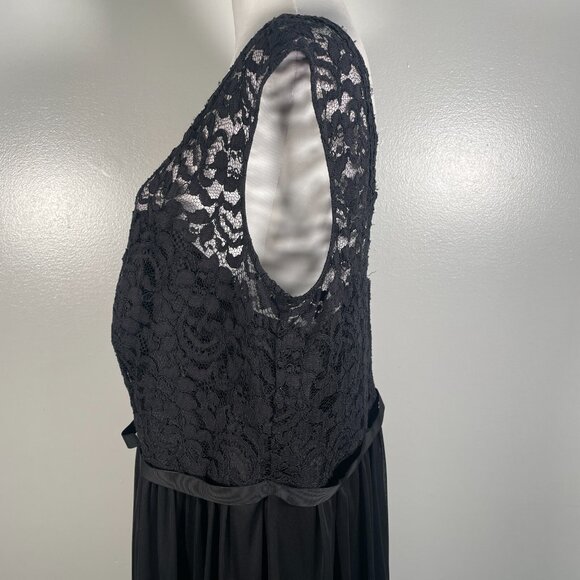 David's Bridal Black Round Neck Lace Bodice Mesh Skirt Sleeveless Dress Size 20 - Picture 7 of 15